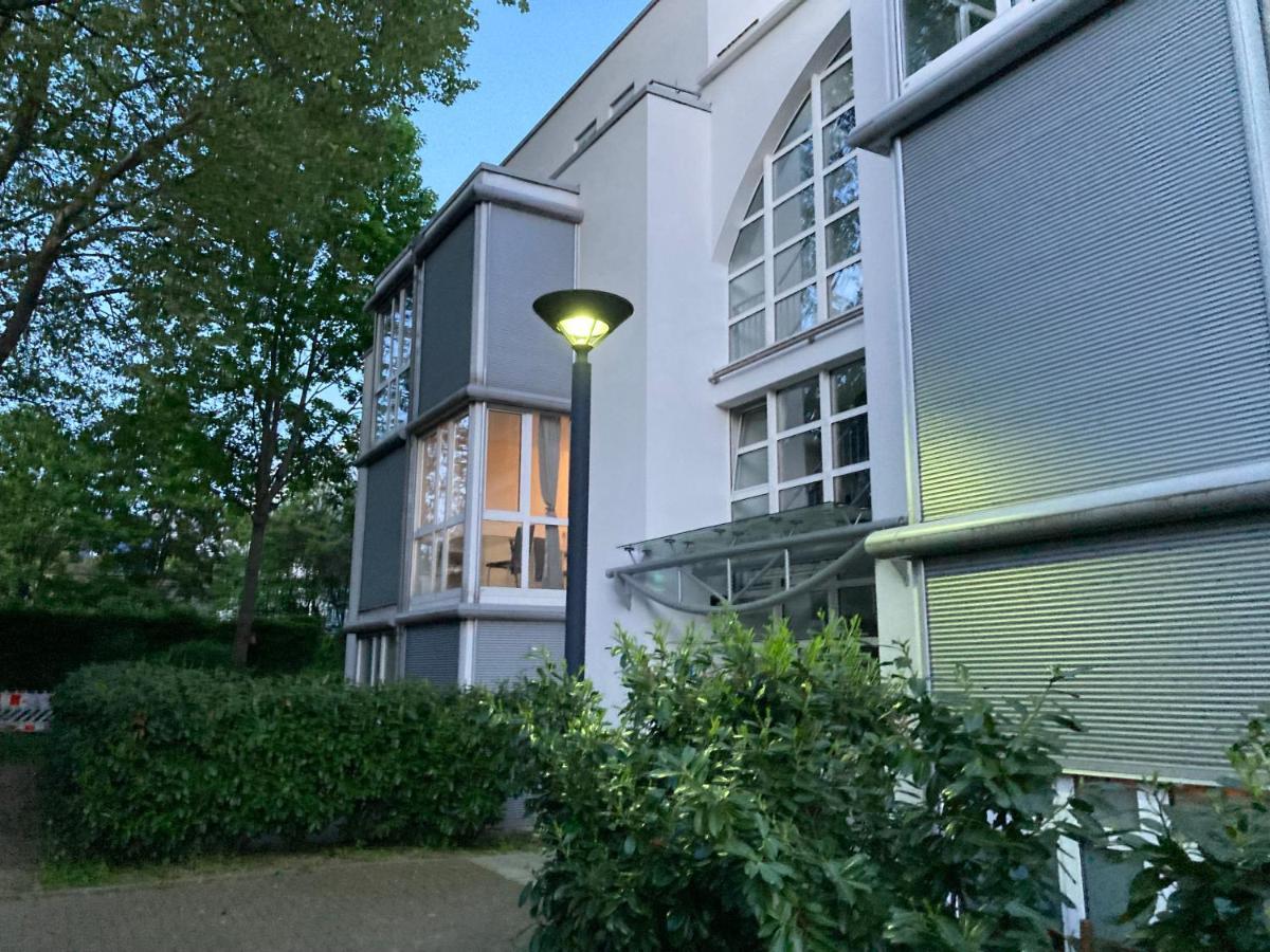 Homeoffice Business Nature View Mit Parkplatz Zentral, Hauptbahnhof Und Kuche Wiesbaden Esterno foto